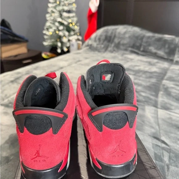 Nike Kids Red and Black Sneakers - Picture 3 of 5